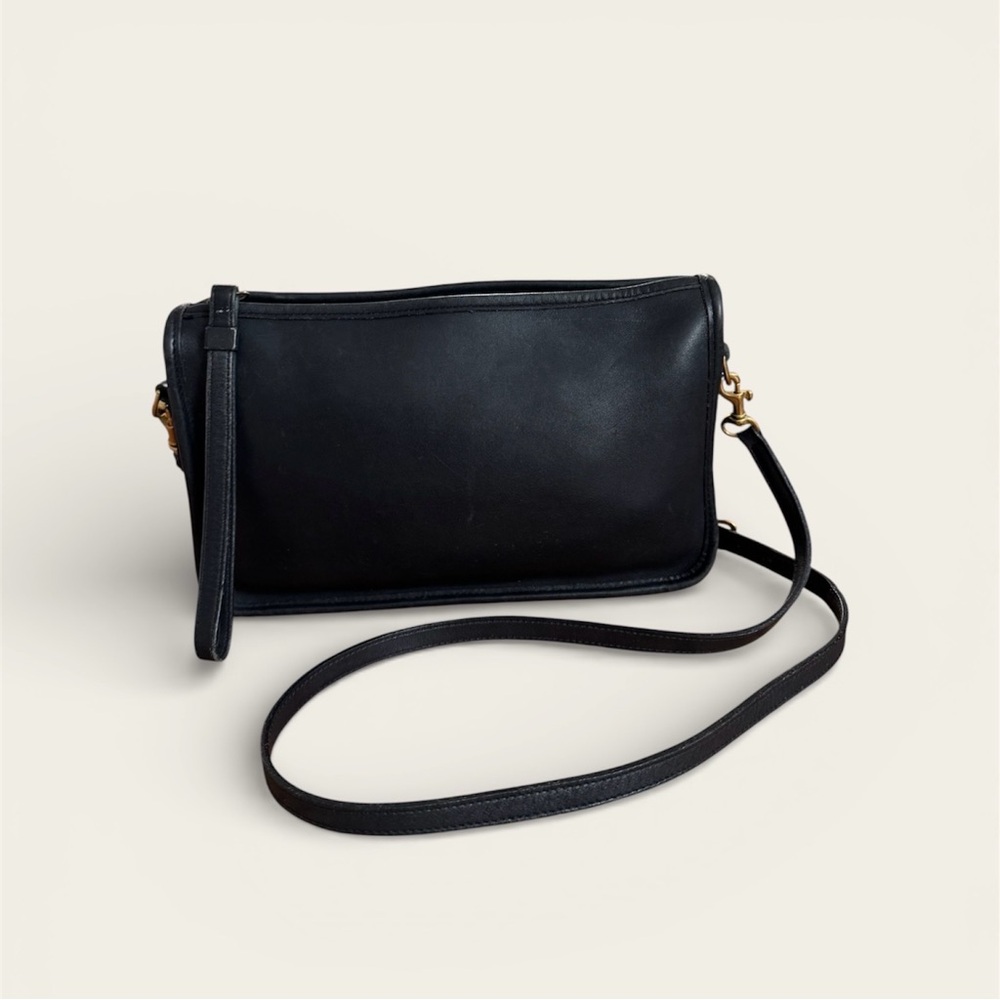 Vintage Coach Basic Bag in black leather, style 9455